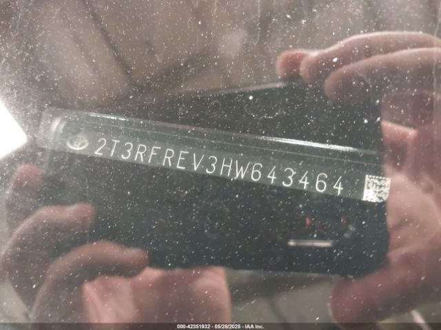 2T3RFREV3HW643464 Toyota Rav4 Xle
