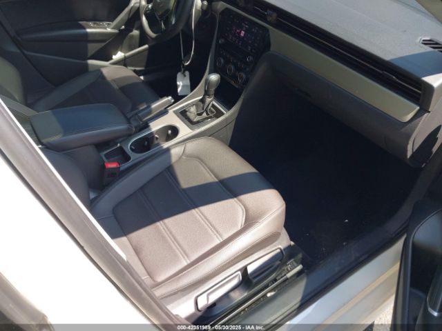2022 VOLKSWAGEN PASSAT 1VWSA7A36NC001874 Photo 4