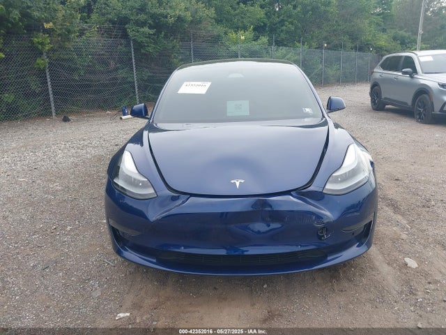 5YJ3E1EA9NF199483 Tesla 2022