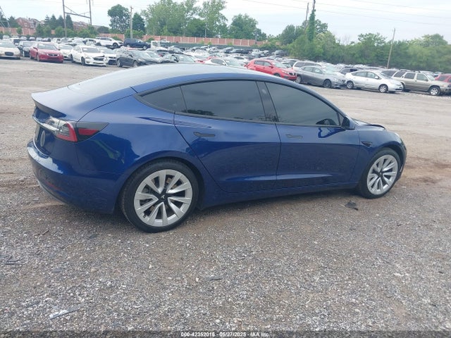 5YJ3E1EA9NF199483 Tesla 2022