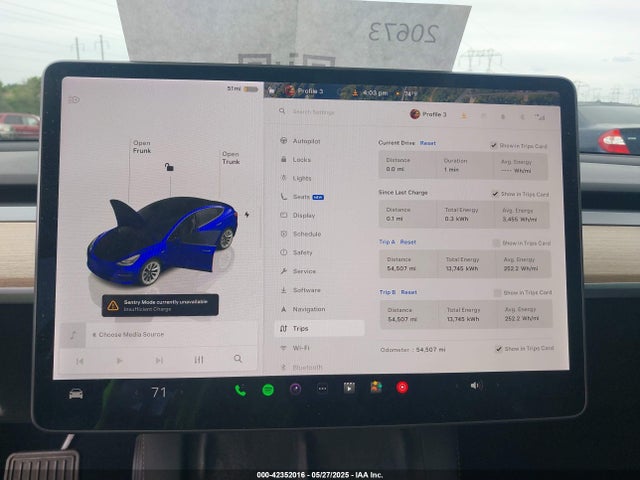 5YJ3E1EA9NF199483 Tesla 2022