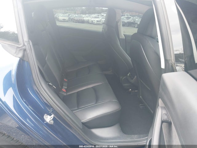 5YJ3E1EA9NF199483 Tesla 2022