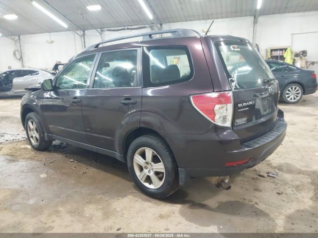 2013 SUBARU FORESTER JF2SHABC1DH418770 Photo 2