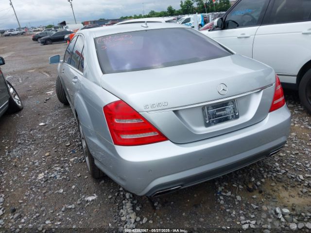 2012 MERCEDES-BENZ S 550 WDDNG7DB6CA436023 Photo 2