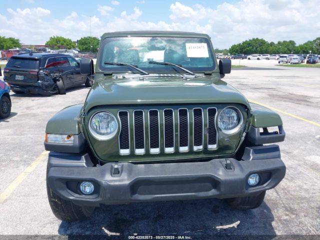1C4HJXEN3NW242458 Jeep Wrangler Unlimited Sahara 4x4