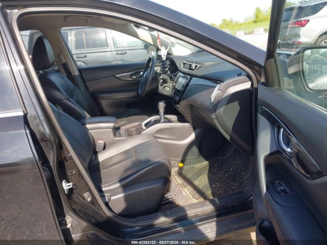 5N1AT2MVXEC759947 Nissan Rogue Sl