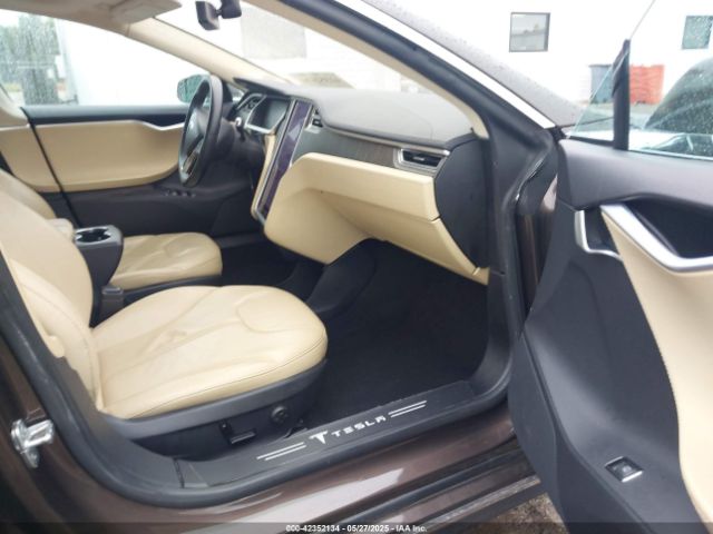 2013 TESLA MODEL S 5YJSA1CG0DFP14013 Photo 4