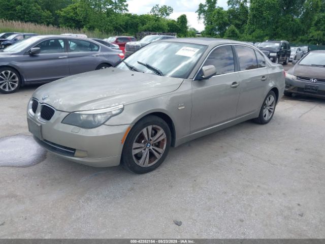 2010 BMW 528I WBANV1C57AC443070 Photo 1
