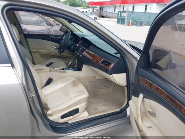 2010 BMW 528I WBANV1C57AC443070 Photo 4