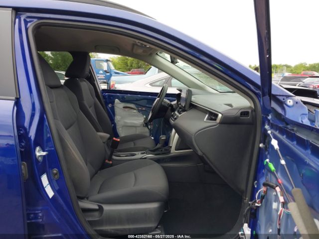 7MUCAABG1NV042004 Toyota Corolla Cross Le