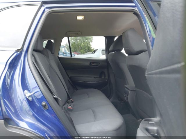 7MUCAABG1NV042004 Toyota Corolla Cross Le