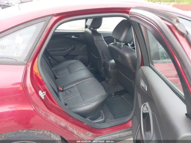 1FADP3F28EL262321 Ford FOCUS SE