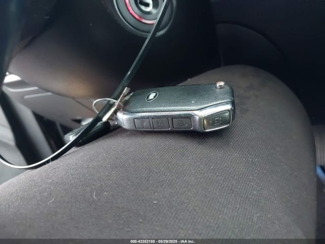 3KPF34AD2KE034073 KIA FORTE S
