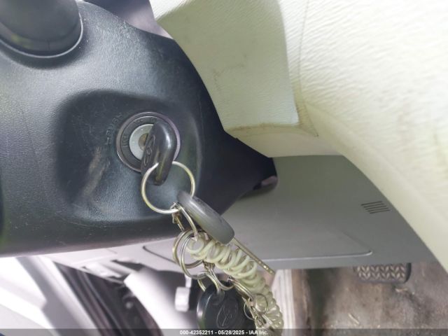 2011 TOYOTA SIENNA 5TDYK3DC1BS129612 Photo 10
