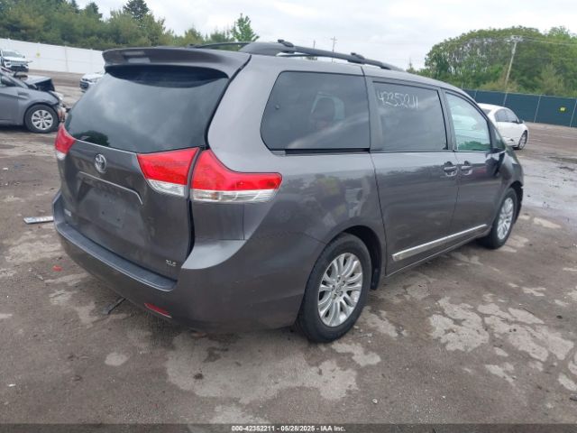 2011 TOYOTA SIENNA 5TDYK3DC1BS129612 Photo 3