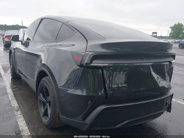 2026 TESLA MODEL Y 7SAYGDEE6TF325724 Photo 2