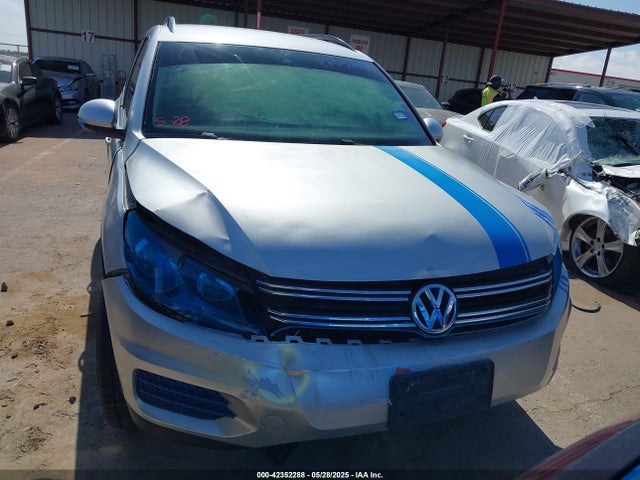 WVGAV7AX9GW567790 Volkswagen 2016