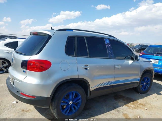 WVGAV7AX9GW567790 Volkswagen 2016