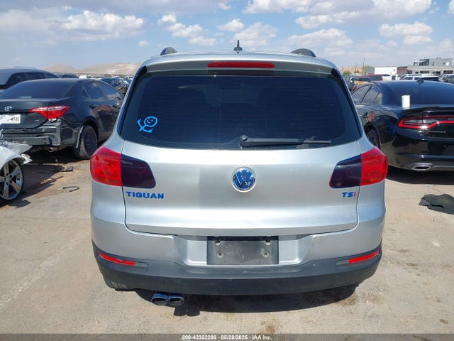 WVGAV7AX9GW567790 Volkswagen 2016