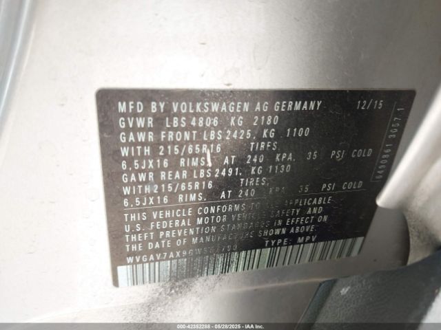 2016 VOLKSWAGEN TIGUAN WVGAV7AX9GW567790 Photo 8