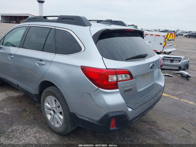 4S4BSAFC7J3336279 Subaru u5