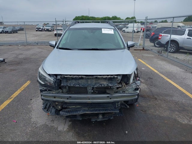 4S4BSAFC7J3336279 Subaru u5