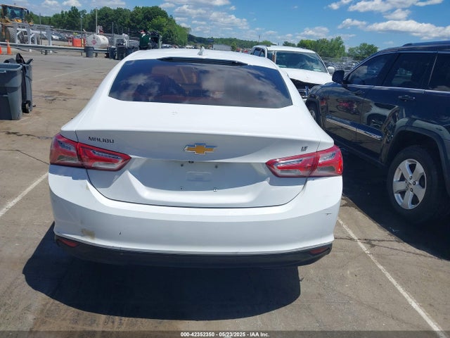1G1ZD5ST0KF104979 Chevrolet MALIBU LT