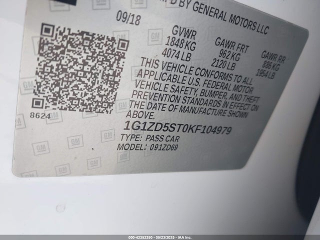 1G1ZD5ST0KF104979 Chevrolet MALIBU LT