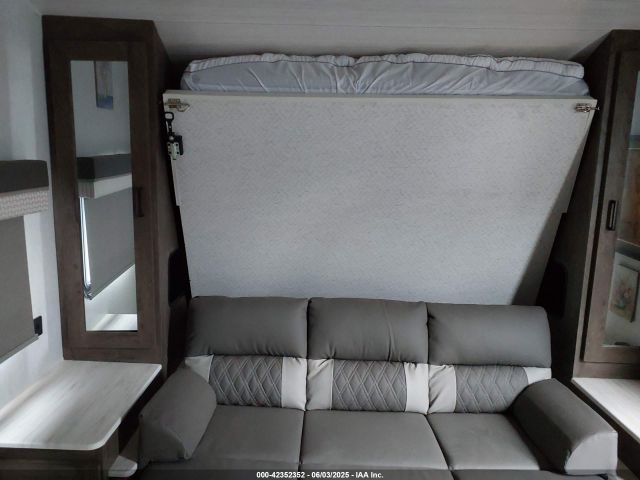 2022 FOREST RIVER SALEM 4X4TSM72XN7428947 Photo 7