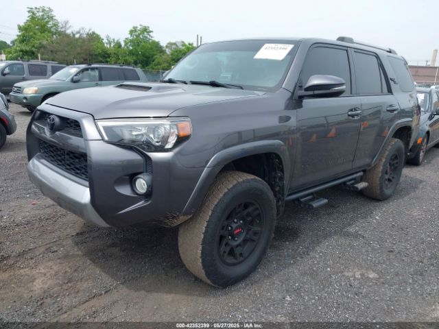 2018 TOYOTA 4RUNNER JTEBU5JR7J5588342 Photo 1