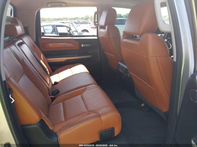 Toyota 3ur-fe 2019 5TFAY5F10KX810247 Image 8