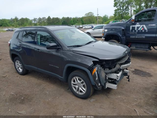 3C4NJDAB3JT230260 Jeep Compass Sport 4x4