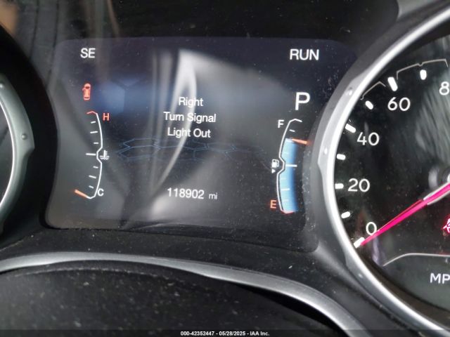 3C4NJDAB3JT230260 Jeep Compass Sport 4x4