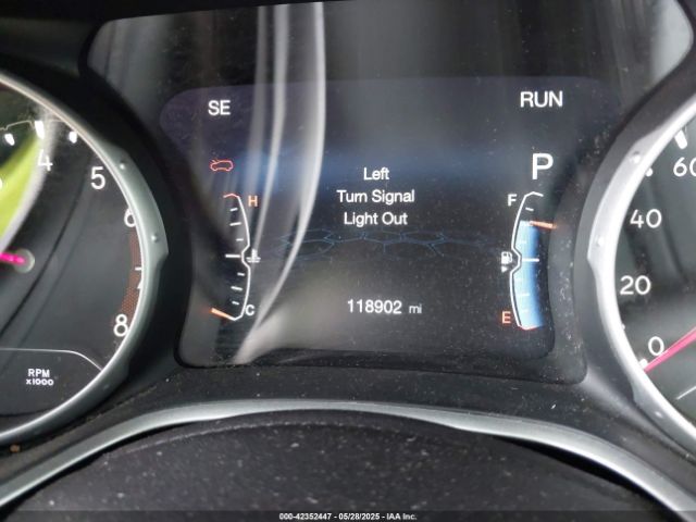 3C4NJDAB3JT230260 Jeep Compass Sport 4x4
