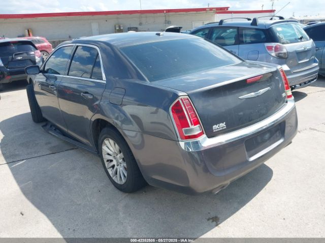 2013 CHRYSLER 300 2C3CCAAG7DH543146 Photo 2