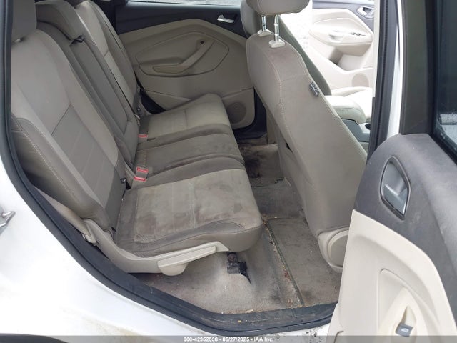 1FMCU0G79FUA14335 Ford ESCAPE SE