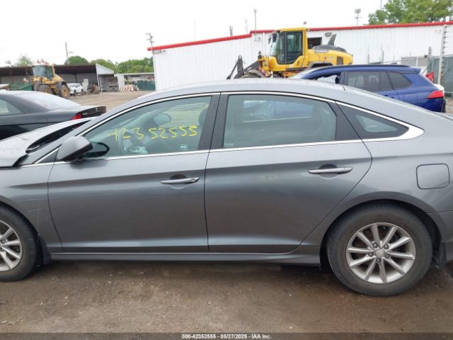 5NPE24AF5KH781999 Hyundai SONATA SE