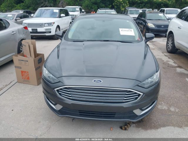 3FA6P0HD3HR327877 Ford FUSION SE