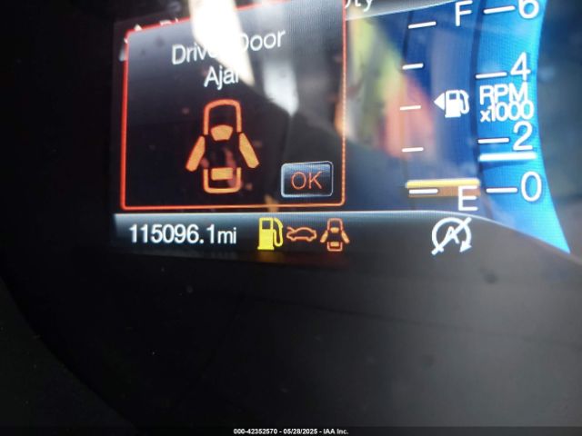 3FA6P0HD3HR327877 Ford FUSION SE
