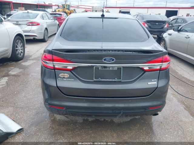 3FA6P0HD3HR327877 Ford FUSION SE
