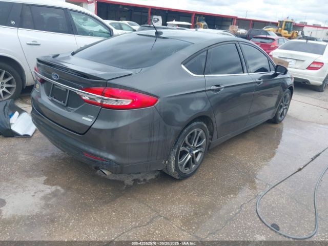 3FA6P0HD3HR327877 Ford FUSION SE
