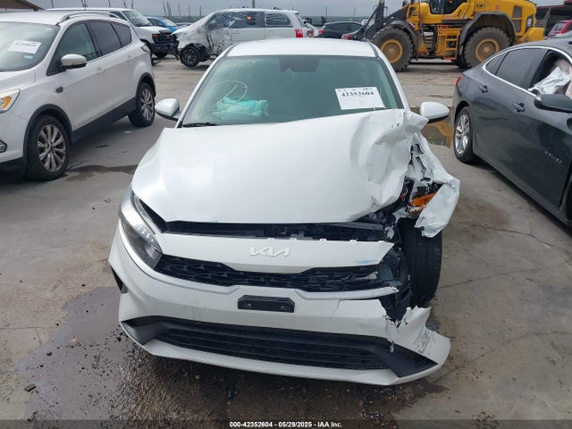 3KPF24AD9RE698027 KIA mpi nu