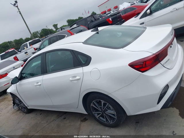 3KPF24AD9RE698027 KIA mpi nu