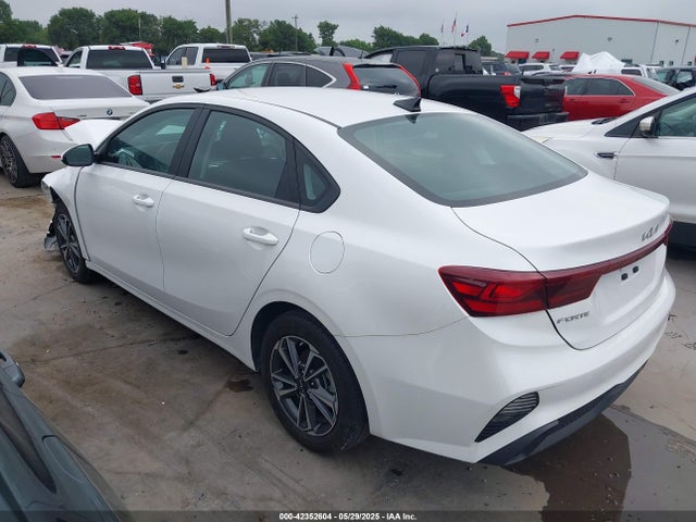 3KPF24AD9RE698027 KIA mpi nu