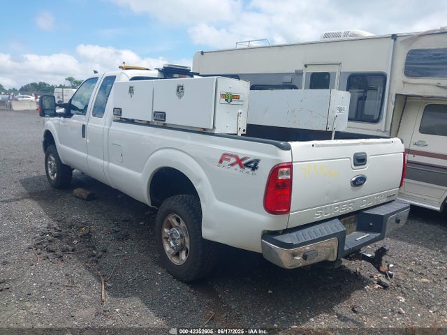 42352605 :رقم المزاد ، 1FT7X2B63GEC11472 vin ، 2016 Ford F-250 Xl مزاد بيع