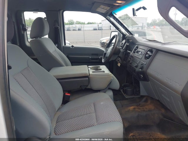 42352605 :رقم المزاد ، 1FT7X2B63GEC11472 vin ، 2016 Ford F-250 Xl مزاد بيع