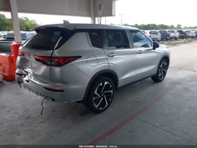 2022 MITSUBISHI OUTLANDER JA4J3UA82NZ009853 Photo 3