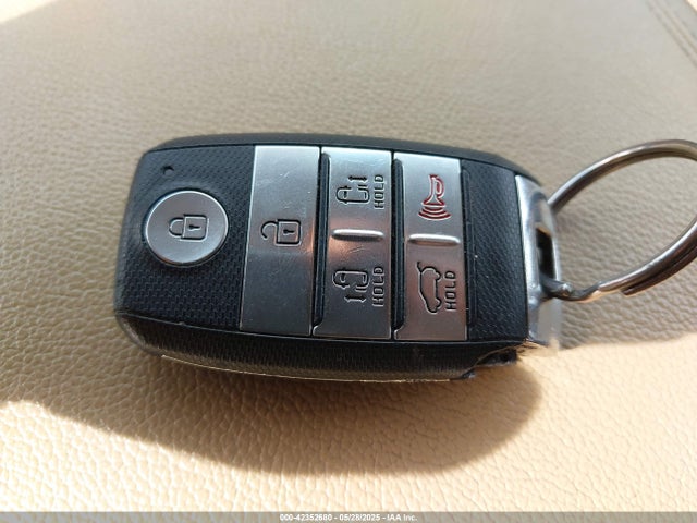 KNDMB5C10M6665139 KIA SEDONA EX