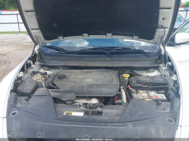 1C4PJLCB0EW212833 Jeep Cherokee Latitude