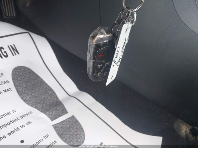 1C4PJLCB0EW212833 Jeep Cherokee Latitude